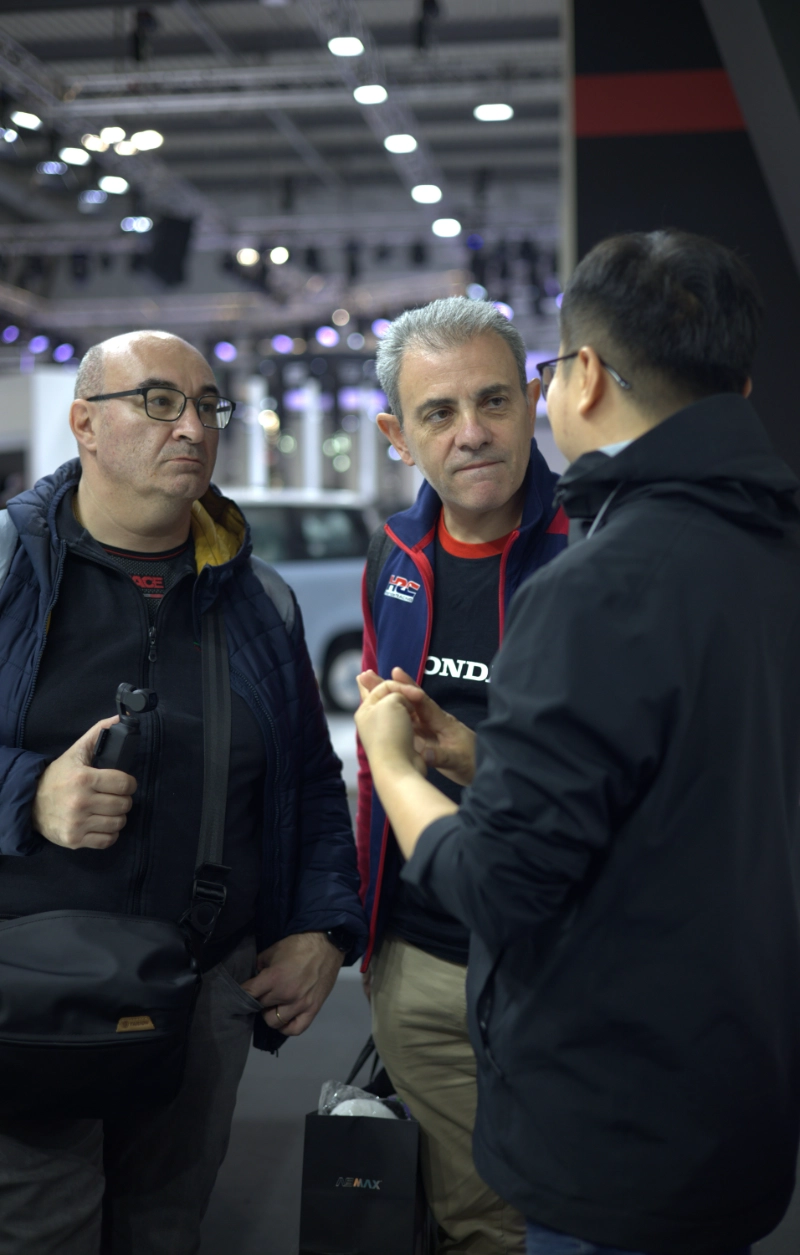 OHMIEX brilha no EICMA Milão 2025