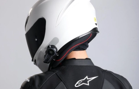 An&aacute;lise dos fones de ouvido Bluetooth para capacete OHMIEX D9: instala&ccedil;&atilde;o plug-and-play, bateria com dura&ccedil;&atilde;o de 24 horas e compatibilidade com capacetes entre marcas